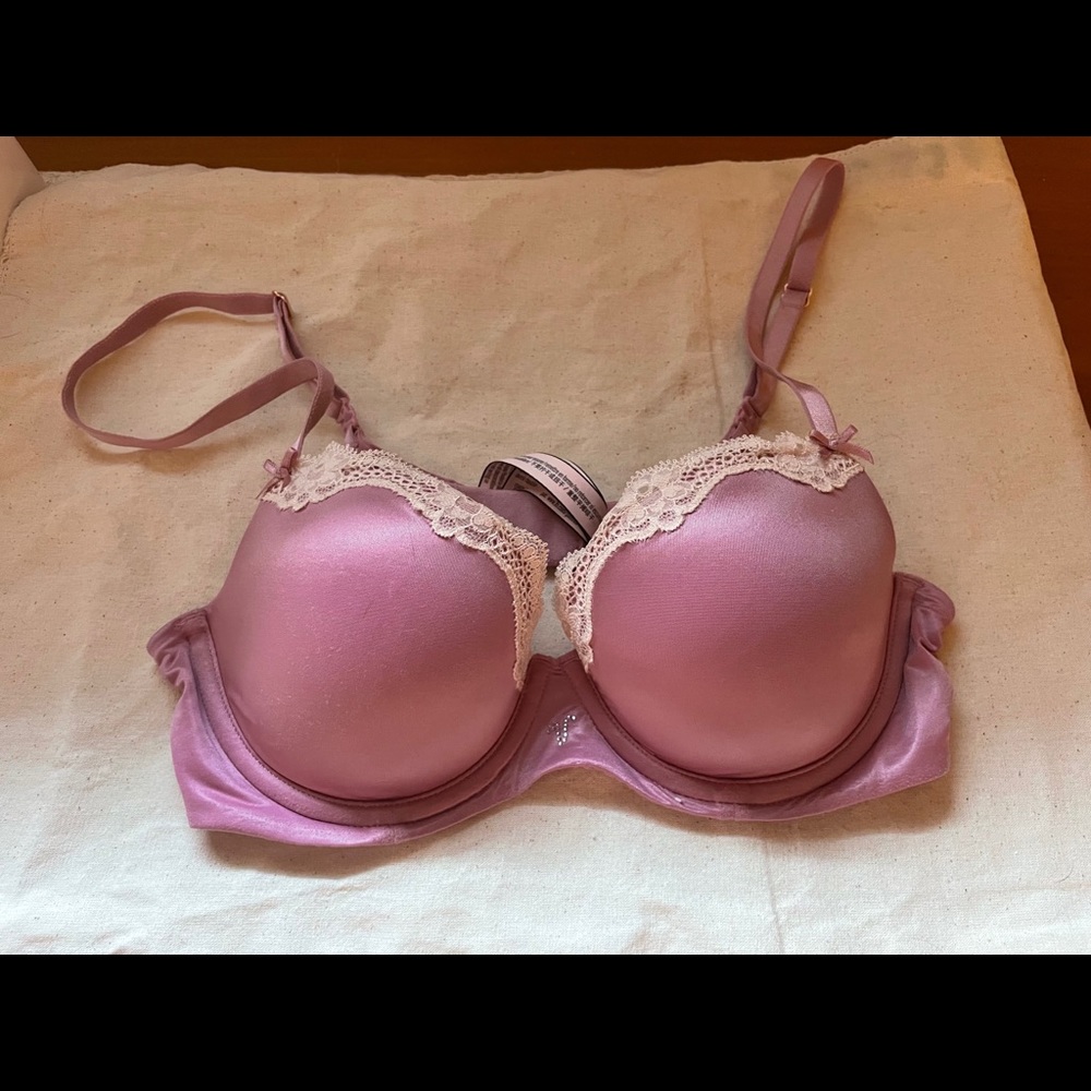 Victoria’s Secret dream angels bra